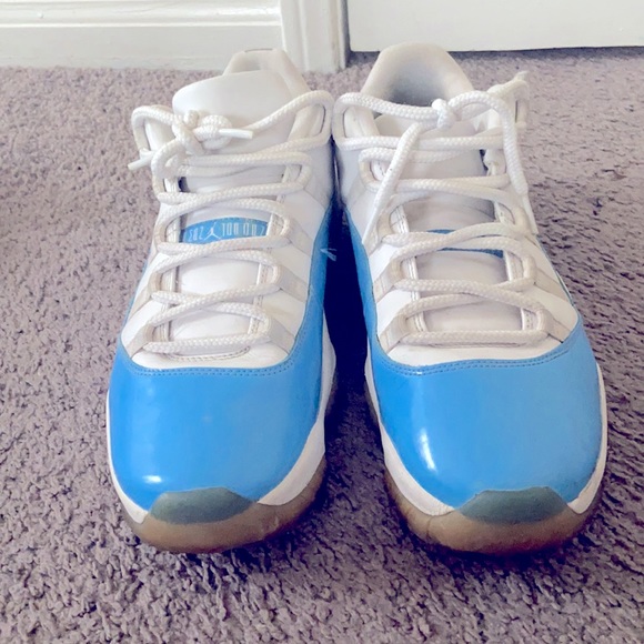 COPY - Jordan Retro 11s Low top University Blue - Picture 3 of 3